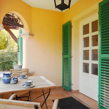 Villa Eulengluck - Oyn100 * Hain (Saxony)